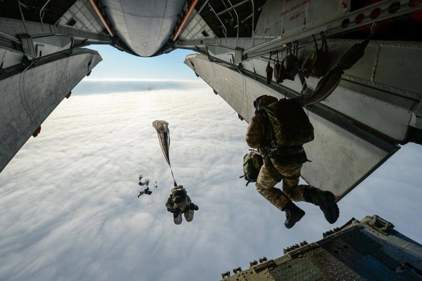 Десантирование с ил 76