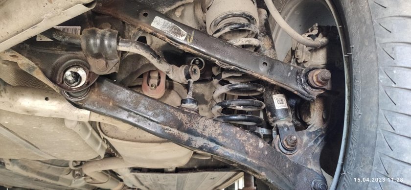 Сайлентблоки задней подвески Kia Ceed SW 2010