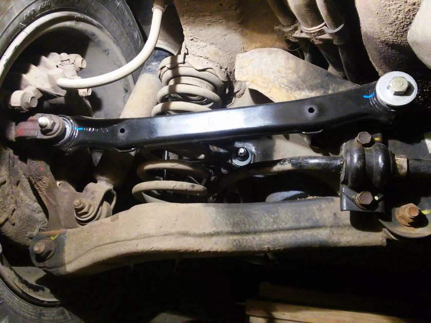 Задние рычаги Киа СИД 2010 регулируемые