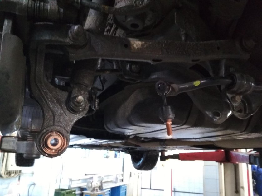 Сайлентблоки передней подвески Киа СИД 2010