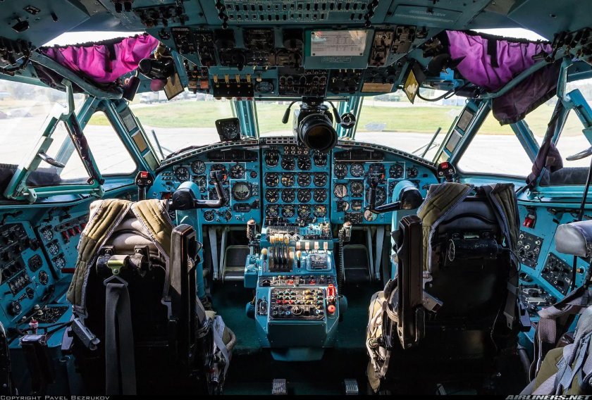 Кабина штурмана АН-22 Антей