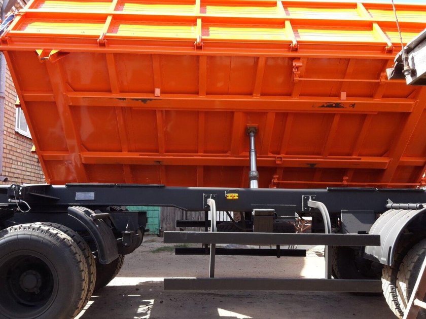 Прицеп НЕФАЗ 8560