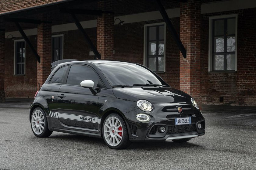 Fiat 500 Abarth 2021