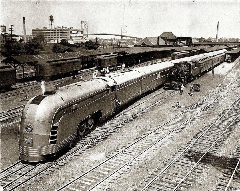 Локомотив New York Central Railroad. Генри Дрейфус