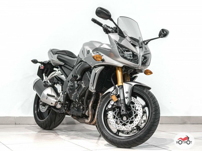 Yamaha FZ 06 сверху