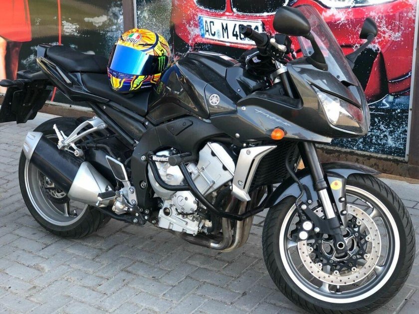 Yamaha fz1 2008