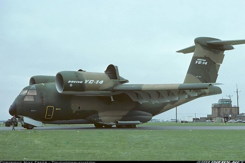 Боинг YC-14