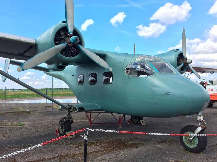 Самолёт АН-14 пчёлка