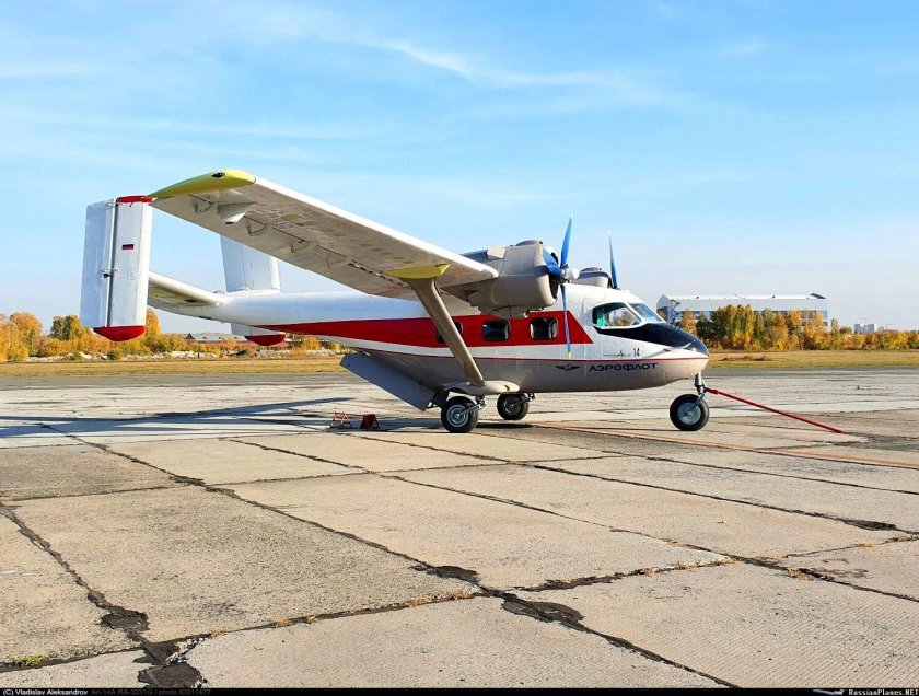 АН-14а Пчелка кабина