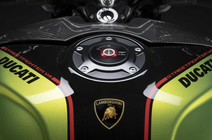 Ducati Streetfighter v4 Lamborghini