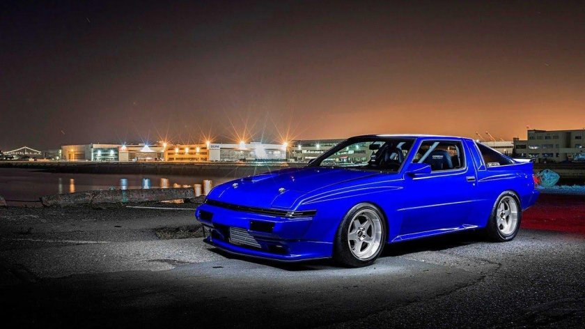 Митсубиши Старион