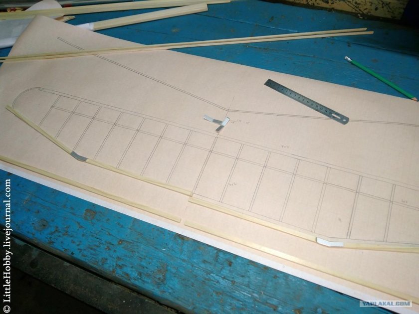 Схематическая модель радиоуправляемого планера