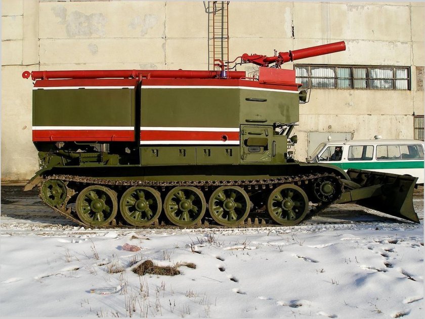 Гусеничная пожарная машина ГПМ-54