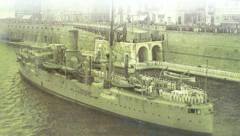 Бронепалубные крейсера итальь