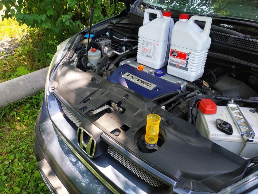 Honda CR V бачок антифриза