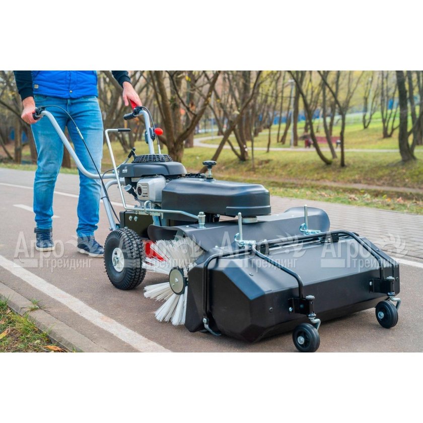 Машина подметальная бензиновая limpar 78 с универсальной щеткой