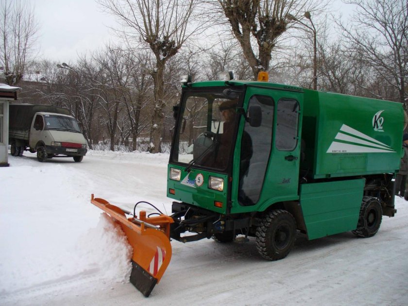 Коммунальная вакуумная тротуароуборочная машина МК-1500м2
