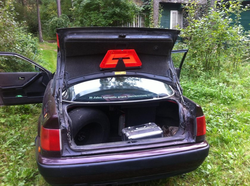 Багажник Ауди 100 с3 седан