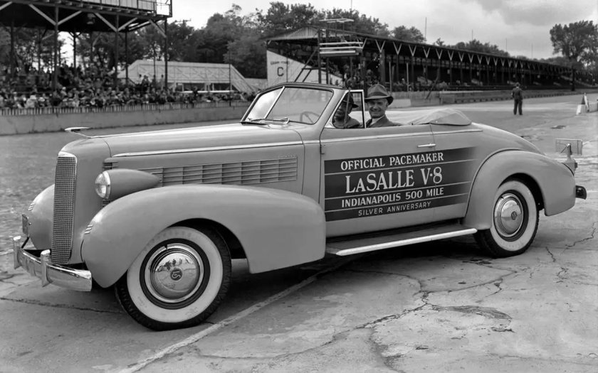LASALLE Coupe 1938 года