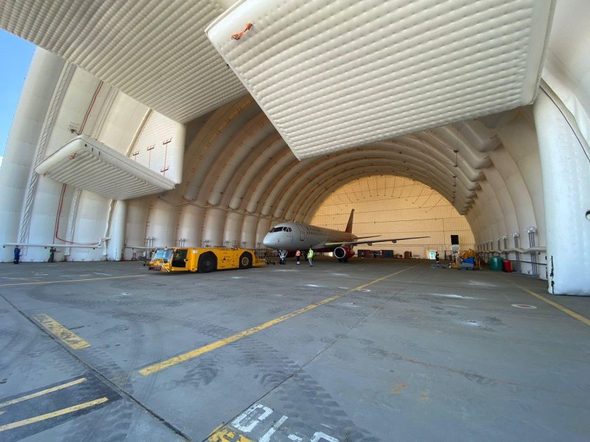 Авиационный ангар