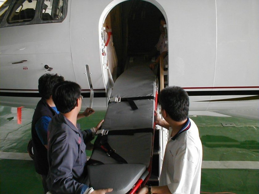 Медицинский самолет