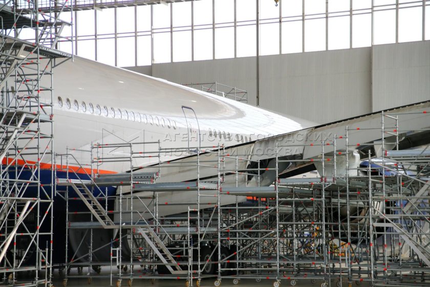 Самолет Боинг 747-400 Россия