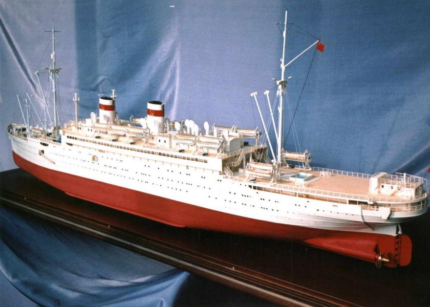 Адмирал Нахимов пароход модель