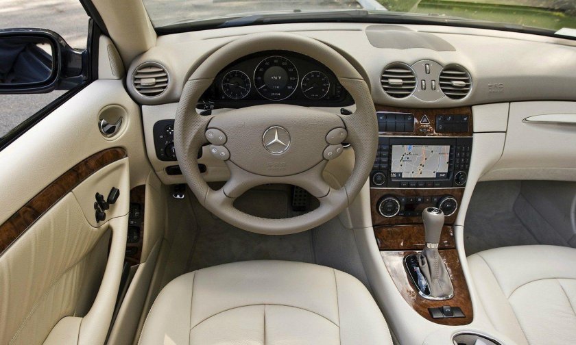 Mercedes w209 салон