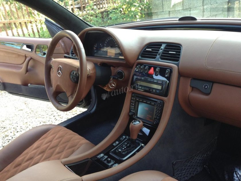 Мерседес CLK 208