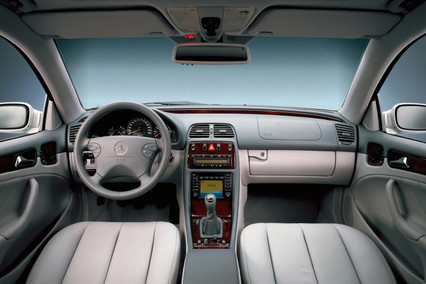 Мерседес CLK w208 салон