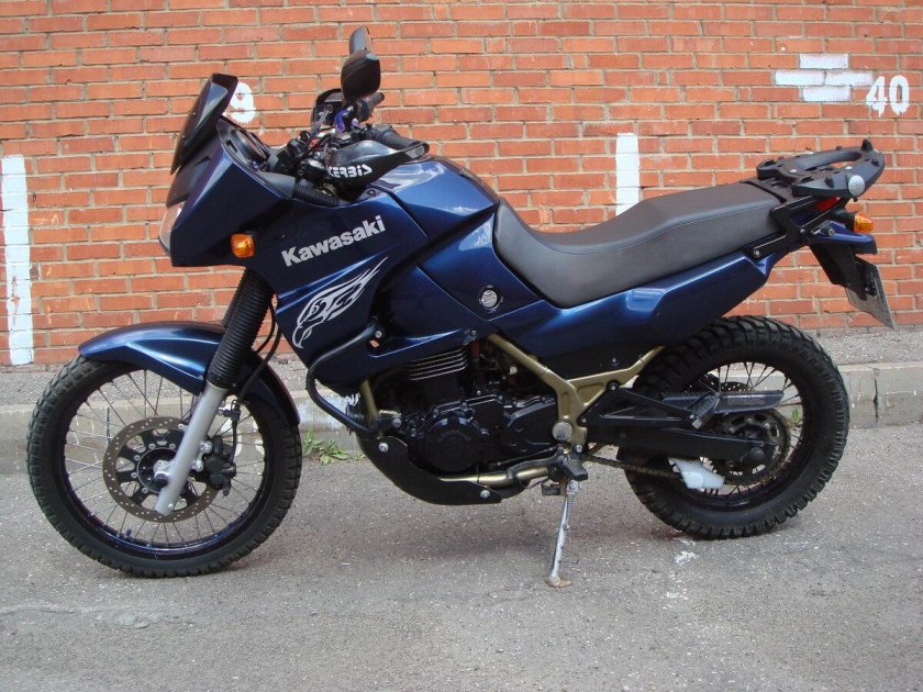Мотоцикл Кавасаки кле 500