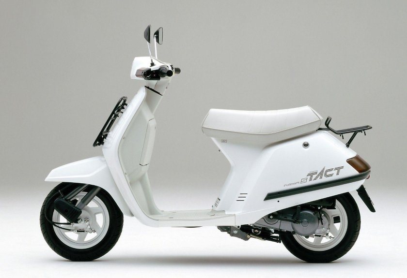 Honda Tact af 09