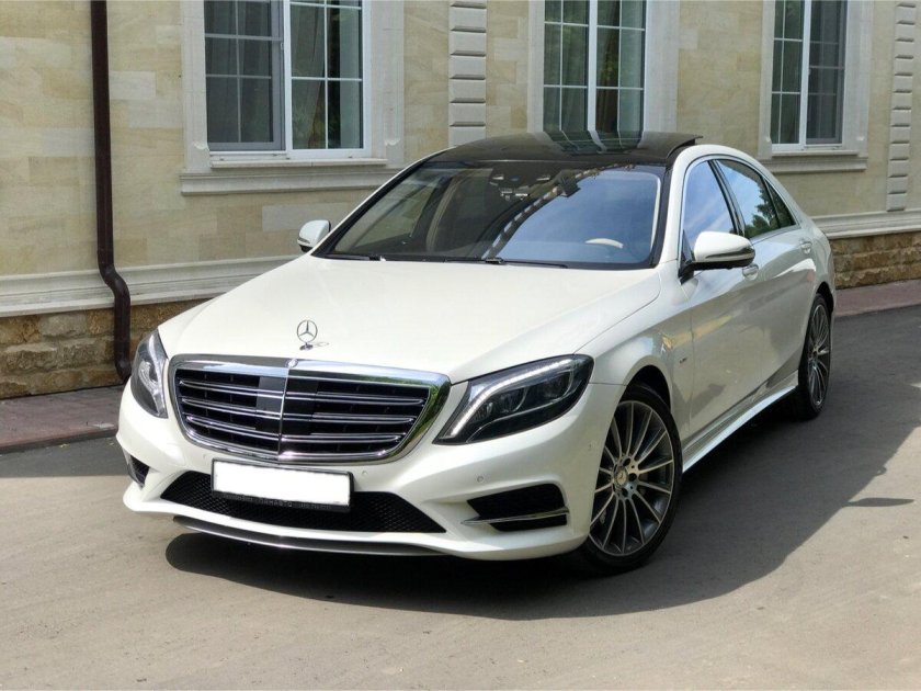 Мерседес Бенц с 500 222