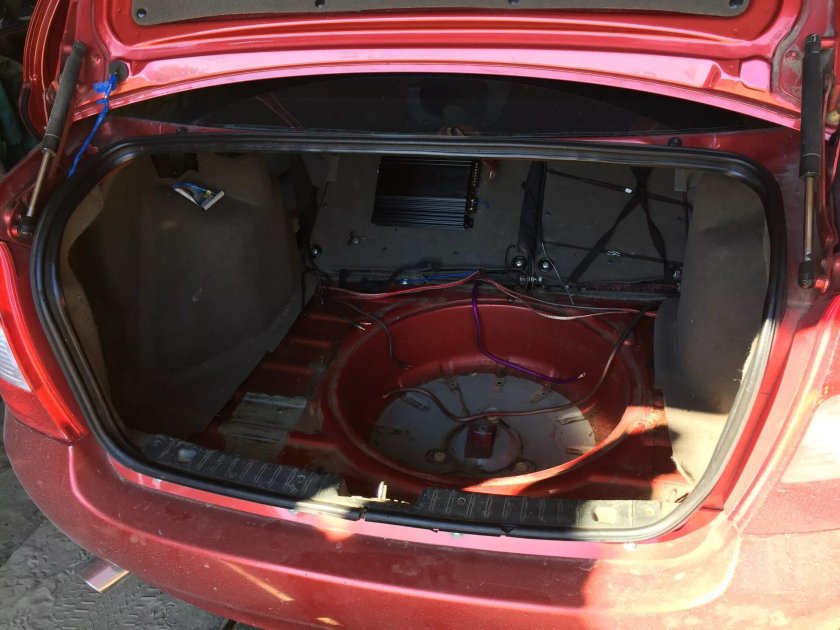 Лада Калина 2007 седан багажник