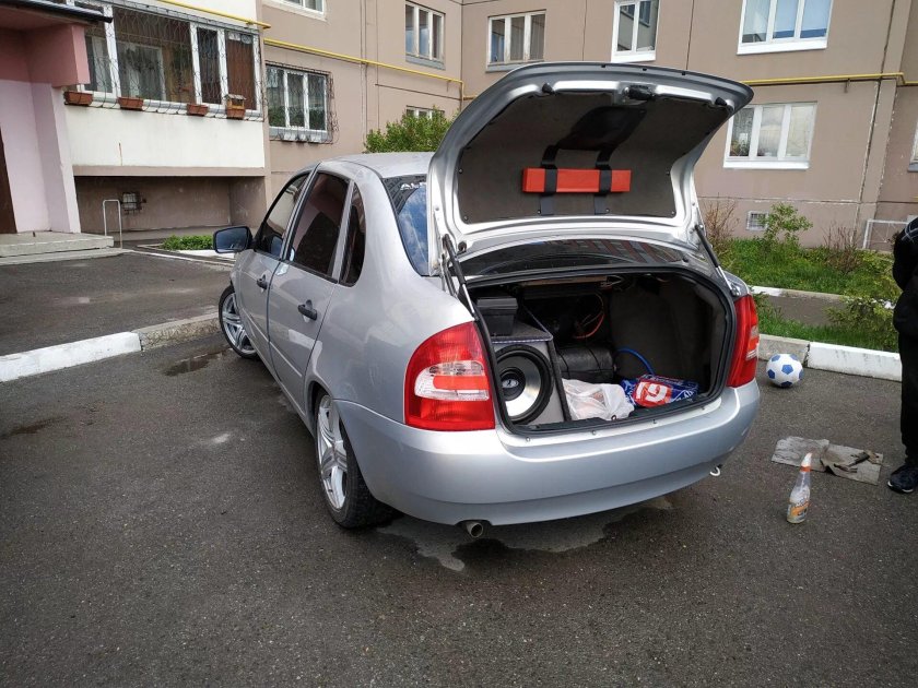 Лада Калина 2007 седан багажник