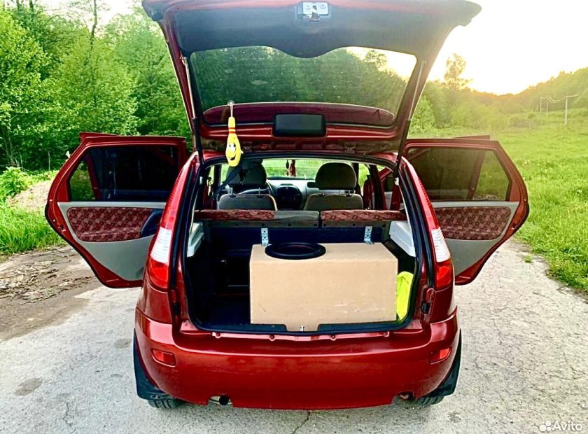 Лада Калина хэтчбек открытый багажник