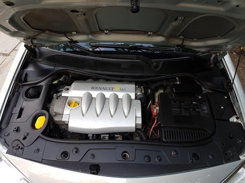 Меган 2 под капотом