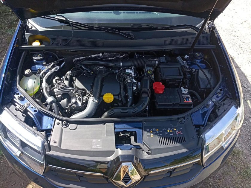Renault Sandero 2 под капотом