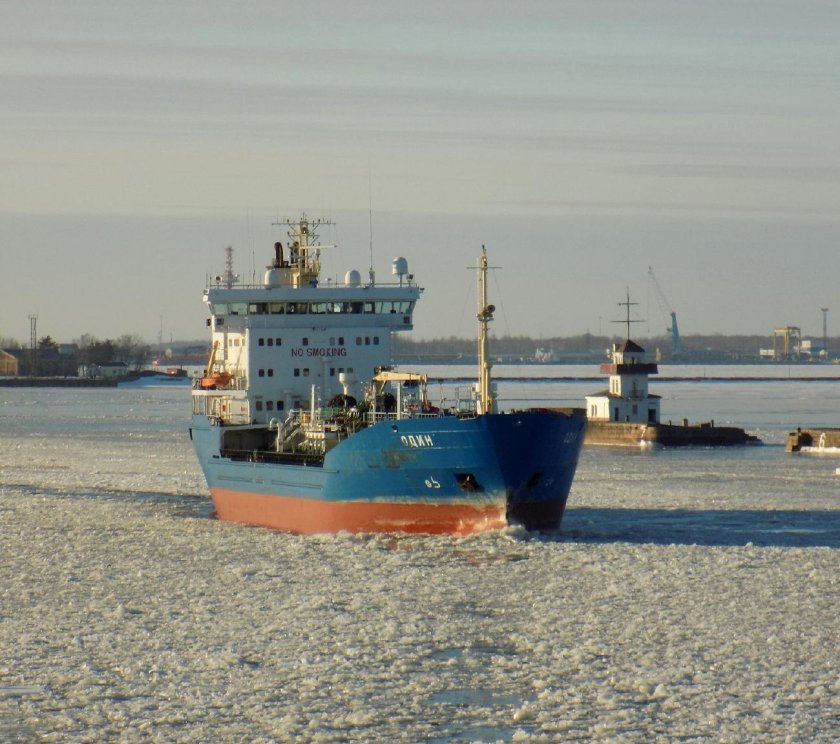 Танкер один