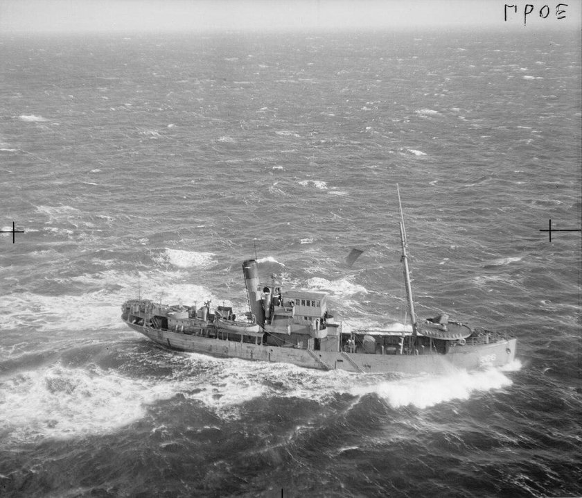 Британский вооруженный траулер HMT "Home Guard"