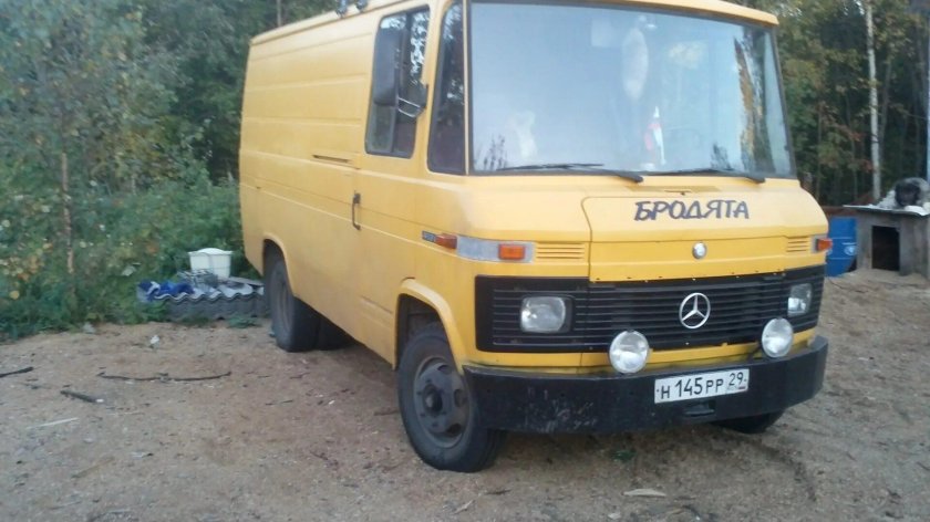 Мерседес т2 407д