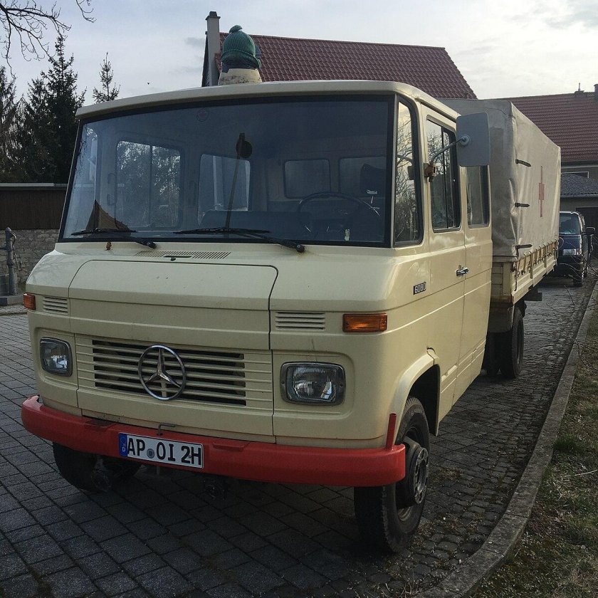 Мерседес Бенц 609d