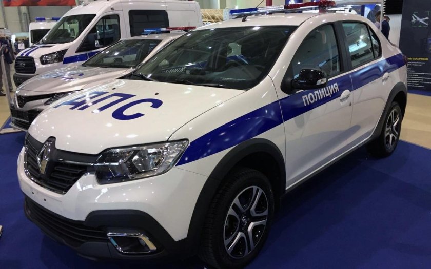 Renault Logan Police