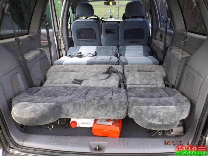 Hyundai Trajet 2002 салон