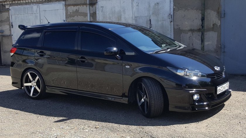 Toyota Wish 2010
