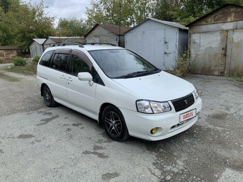 Nissan Liberty 1999