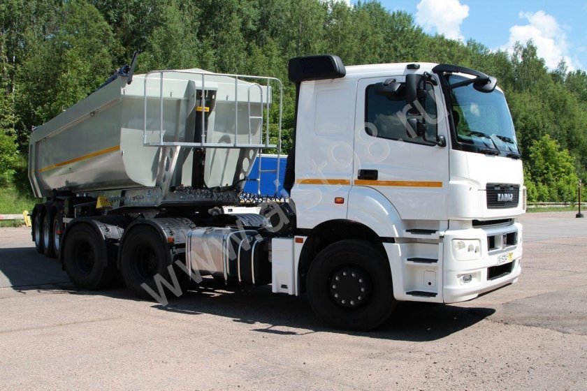 Седельный тягач КАМАЗ 65206