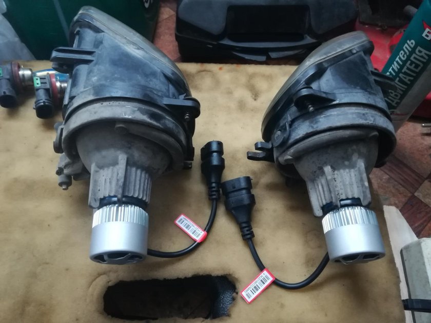 Ауди а6 лампа противотуманки