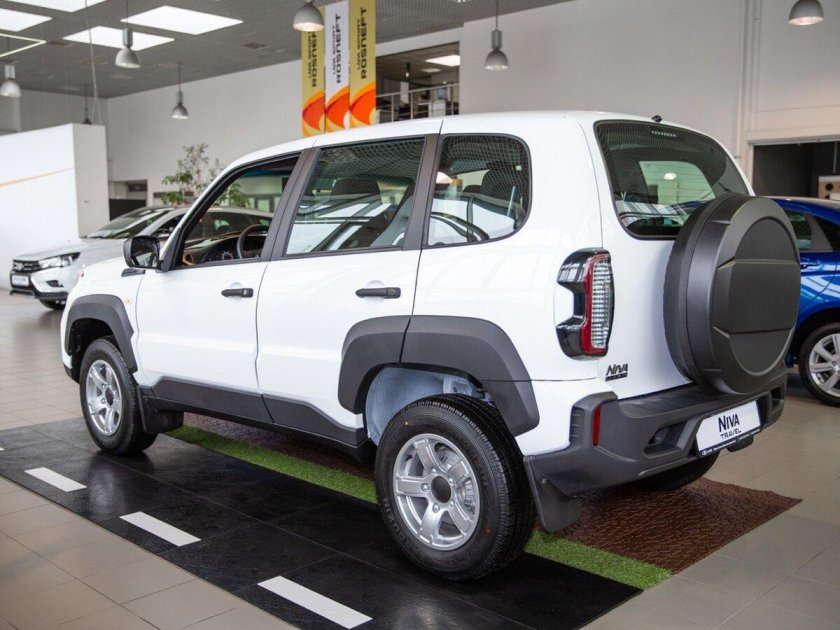 Lada ВАЗ Niva i Рестайлинг Travel 2022