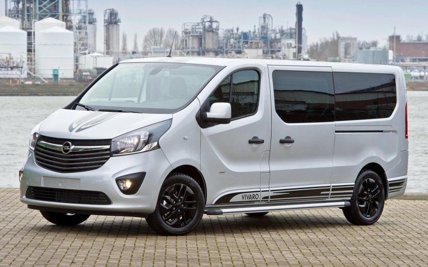 Микроавтобус Opel Vivaro